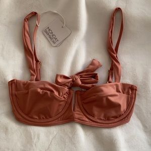 COPY - Clovelly Top - Rose color